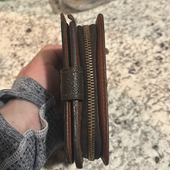 Louis Vuitton WALLET - Picture 3 of 7